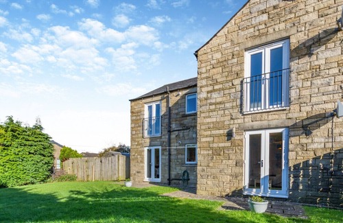 Ingleton House | Ingledale - Two Bedroom House, Sleeps 4