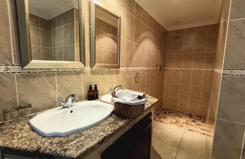 Cathkin Park Hotel | Inkungu Lodge