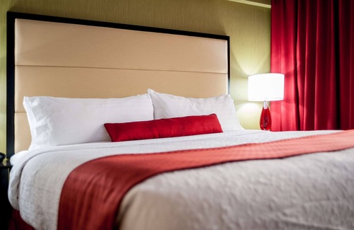 Bensalem Hotel | Inn at Fox Chase, BW Premier Collection