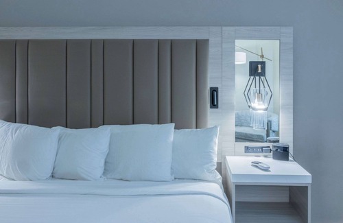 Greenwood Hotel | Inn on the Square, an Ascend Collection Hotel