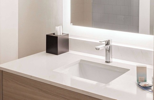 Greenwood Hotel | Inn on the Square, an Ascend Collection Hotel