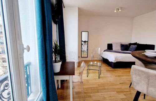 Les Halles Apartment | Innocenti, brand new studio, heart of Paris