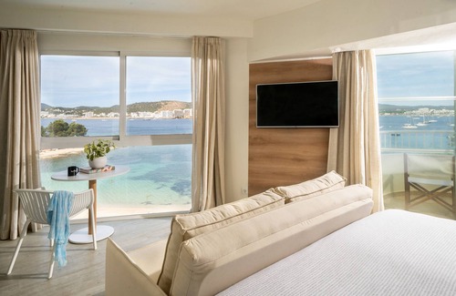 San Antonio Bay Hotel | INNSiDE by Meliá Ibiza Beach
