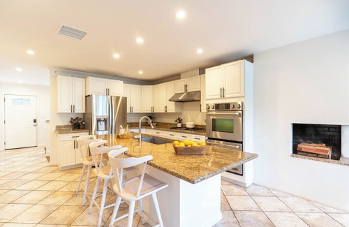 Fallbrook House | Inquire for August Discount at Country Paradise!