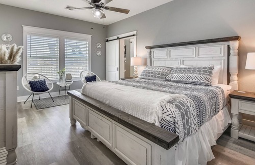 Indian Beach House | Insta-ahhh | Multiple Balconies, Private Pool!