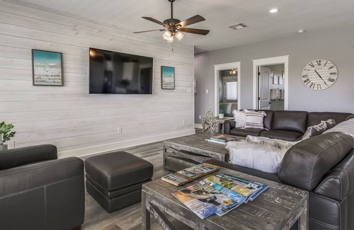 Indian Beach House | Insta-ahhh | Multiple Balconies, Private Pool!