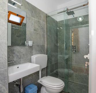 Shkoder House | InTown Guesthouse Shkoder