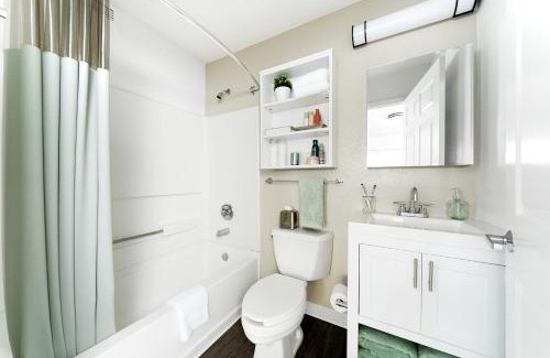 South Arlington Hotel | InTown Suites Extended Stay Arlington TX - Oak Village