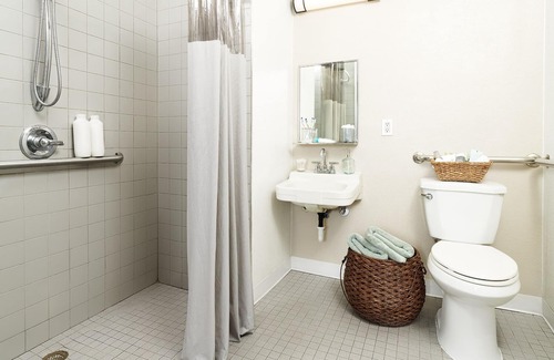 Hattiesburg Hotel | InTown Suites Extended Stay Hattiesburg