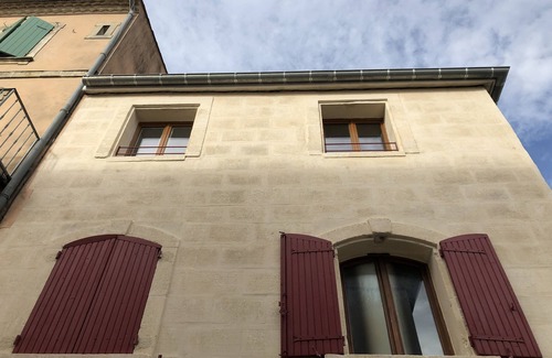 Aigues-Mortes Medieval City Apartment | Intramural charm, P2 of 50m² + free parking