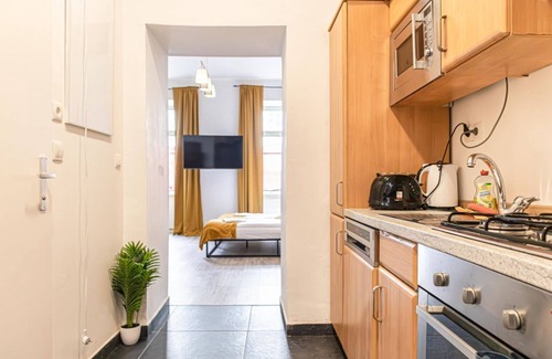 Meidling Apartment | Inviting 1BR Apt. Near U6 Station
