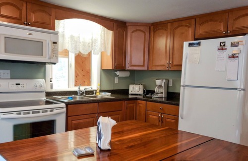 Moultonborough House | Inviting Balmoral Chalet Sleeps 8 FREE EV CHARGING INCLUDED