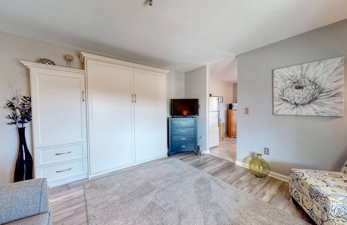 Wells Apartment | Inviting Condo w/Free WiFi, Partial A/C, and Shared Indoor Pool and Pool Table