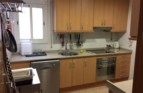 Vilanova I la Geltru Apartment | Inviting 2-Bed Apartment in Vilanova i la Geltrú