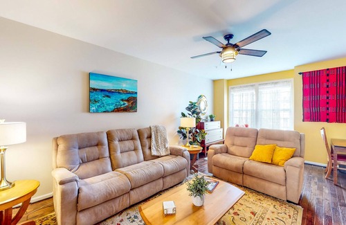 Frederick House | Inviting Home - Kitchen & Patio