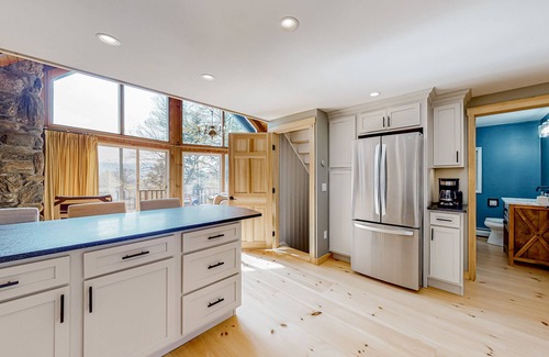 Waitsfield House | Inviting home with hot tub, mountain view, skiing & firepit