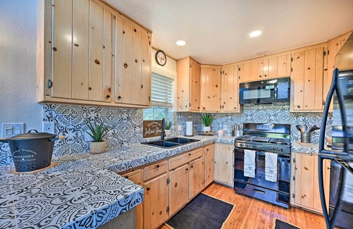 Julian House | Inviting Julian Home w/Scenic View & Hot Tub