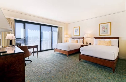 Downtown San Diego Hotel | Inviting Room Right in the Vibrant Downtown Life | 2 Family Ready Rooms