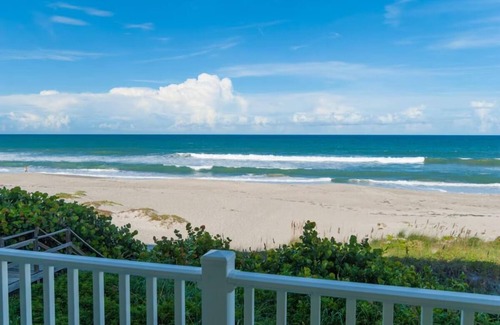 Melbourne Beach Apartment | Inviting Room with Balcony - Steps from Indialantic Beach