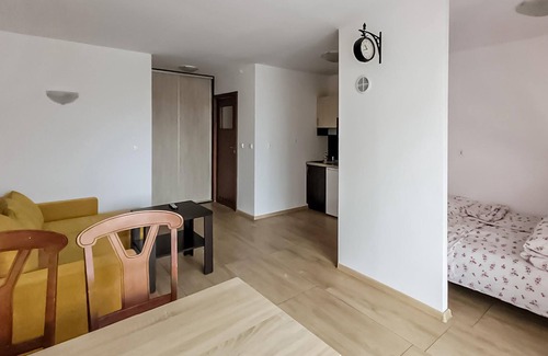 Krynica Morska Apartment | Inviting vacation apartment in Krynica Morska.