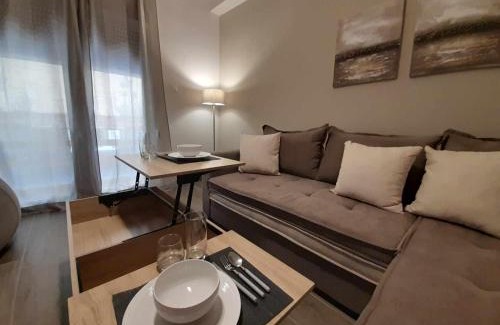 Piraeus Apartment | Irene Luxe Loft