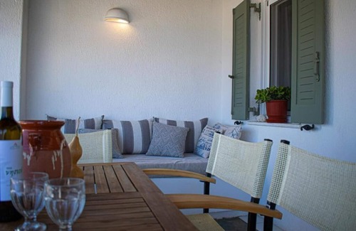 Nea Cryssi Akti Villa | Irene's View Villa three · House with swimming pool near Pounda