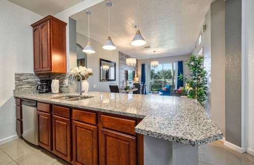 Florida Central Atlantic Coast Apartment | IS1-107 - Orlando Condo Near Disney | 2BR + Mickey-Themed Bedroom