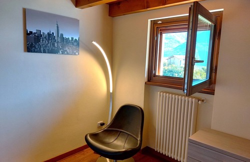 Costa Volpino House | Iseo Lake Villa with lake view and pool