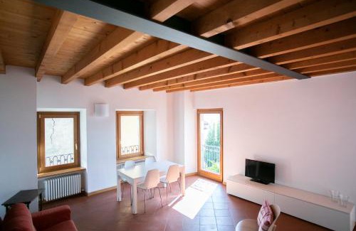 Riva di Solto Apartment | IseoLakeRental - Casa del Pescatore