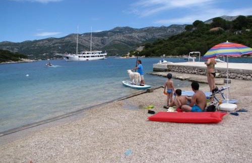 Cove Tri Zala (Zrnovo) Villa | Island Bay Villa Korcula