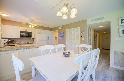 Sanibel Condo | Island Beach Club #220C is a 2/2 Sanibel Island vacation rental condo!