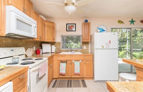 Wabasso Beach House | Island Cottage: A Short Walk to the Beach