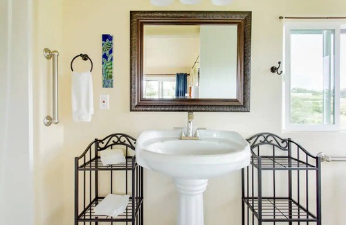 Papaikou Hotel | Island Goode's - Luxury Adults Only Accommodation