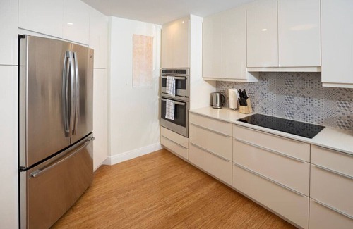 Seven Mile Beach Apartment | Island Luxury Seven Mile Beach