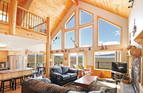Island Park Cabin | Island Park Home - Lake View - Near Yellowstone