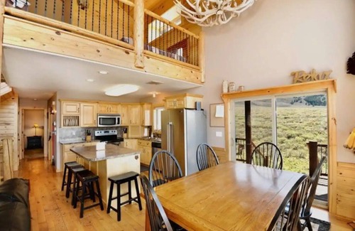 Island Park Cabin | Island Park Home - Lake View - Near Yellowstone