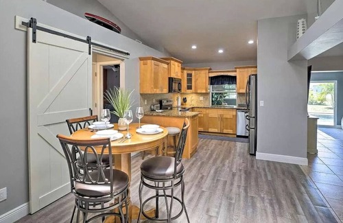 Kitchener House | Island vibes - Entire home 3bd/2bth - MUST SEA !