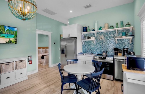 Holmes Beach Villa | Island West Villa! Pool, BBQ, and Walk to Beach!
