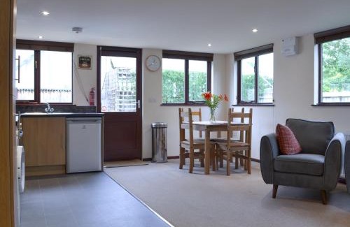 Highbridge House | Isleport Lodge