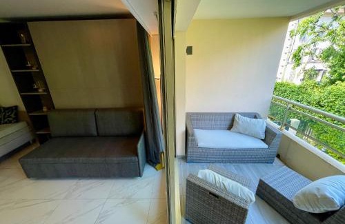 California - Pezou Apartment | Isola Bella by Connexion