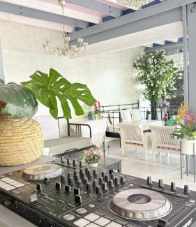 Bangkok Yai Hotel | Issara House Bangkok