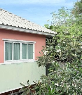 Bangkok Yai Hotel | Issara House Bangkok