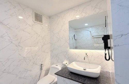 Bangkok Yai Hotel | Issara House Bangkok