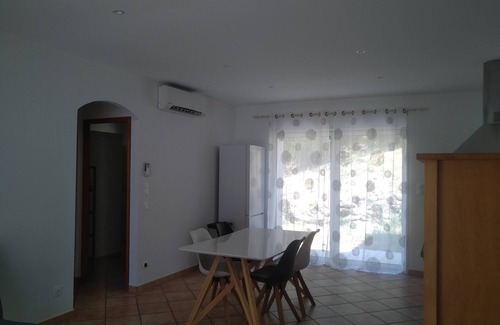 Istres House | Istres: furnished T2 in villa in the heart of Provence