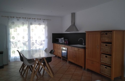 Istres House | Istres: furnished T2 in villa in the heart of Provence