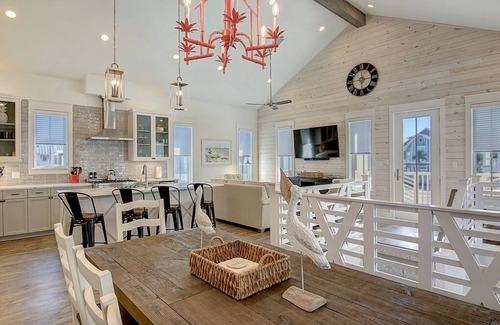 Cinnamon Shore Cottage | It Is Well 127 WI