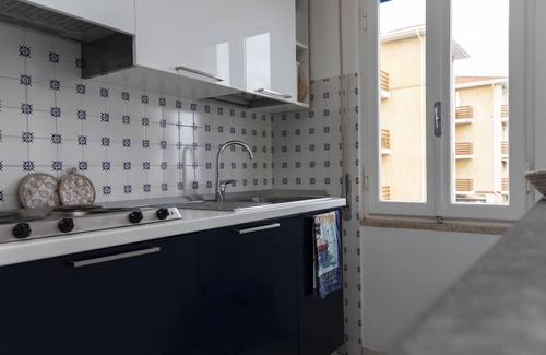 Marina di Castagneto Carducci Apartment | TWO-ROOM APARTMENT FACING THE SEA