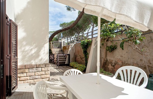 Marina di Castagneto Carducci Apartment | Sand - Apartment near the sea