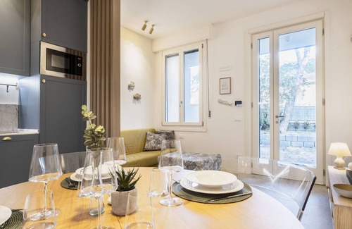 Marina di Castagneto Carducci Apartment | Alvina house, in villa, "two steps" from the sea