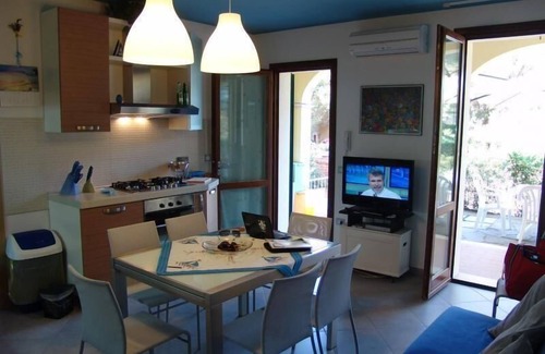 Marina di Castagneto Carducci Apartment | Holiday apartment Castagneto Carducci for 1 - 7 persons with 3 bedrooms - Holiday apartment in one o